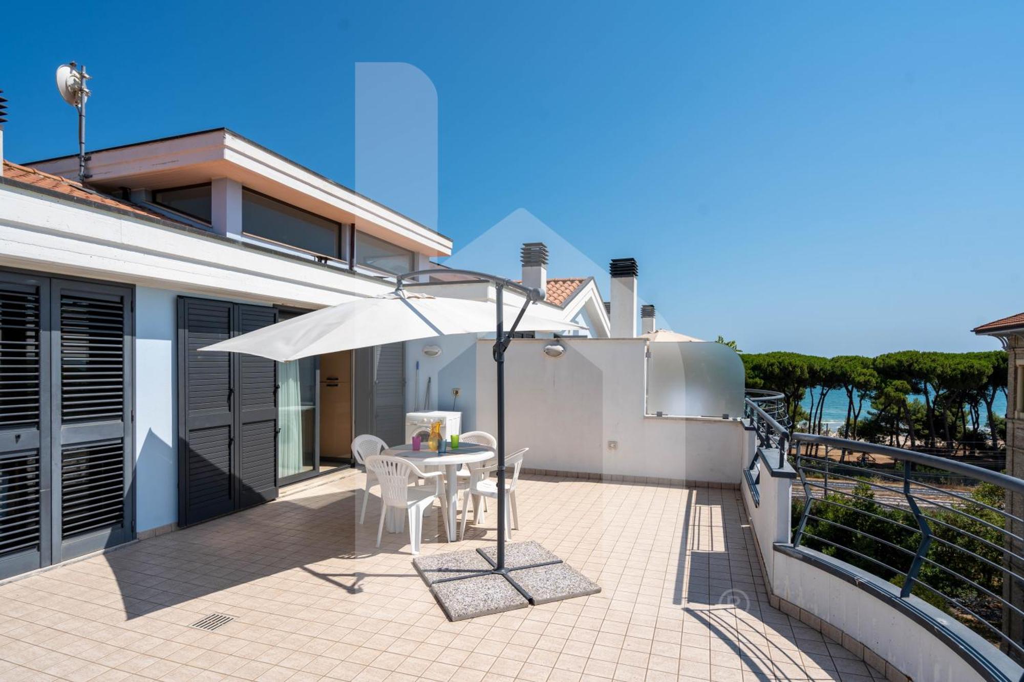 Holiday Rendez Vous Pineto Exterior foto