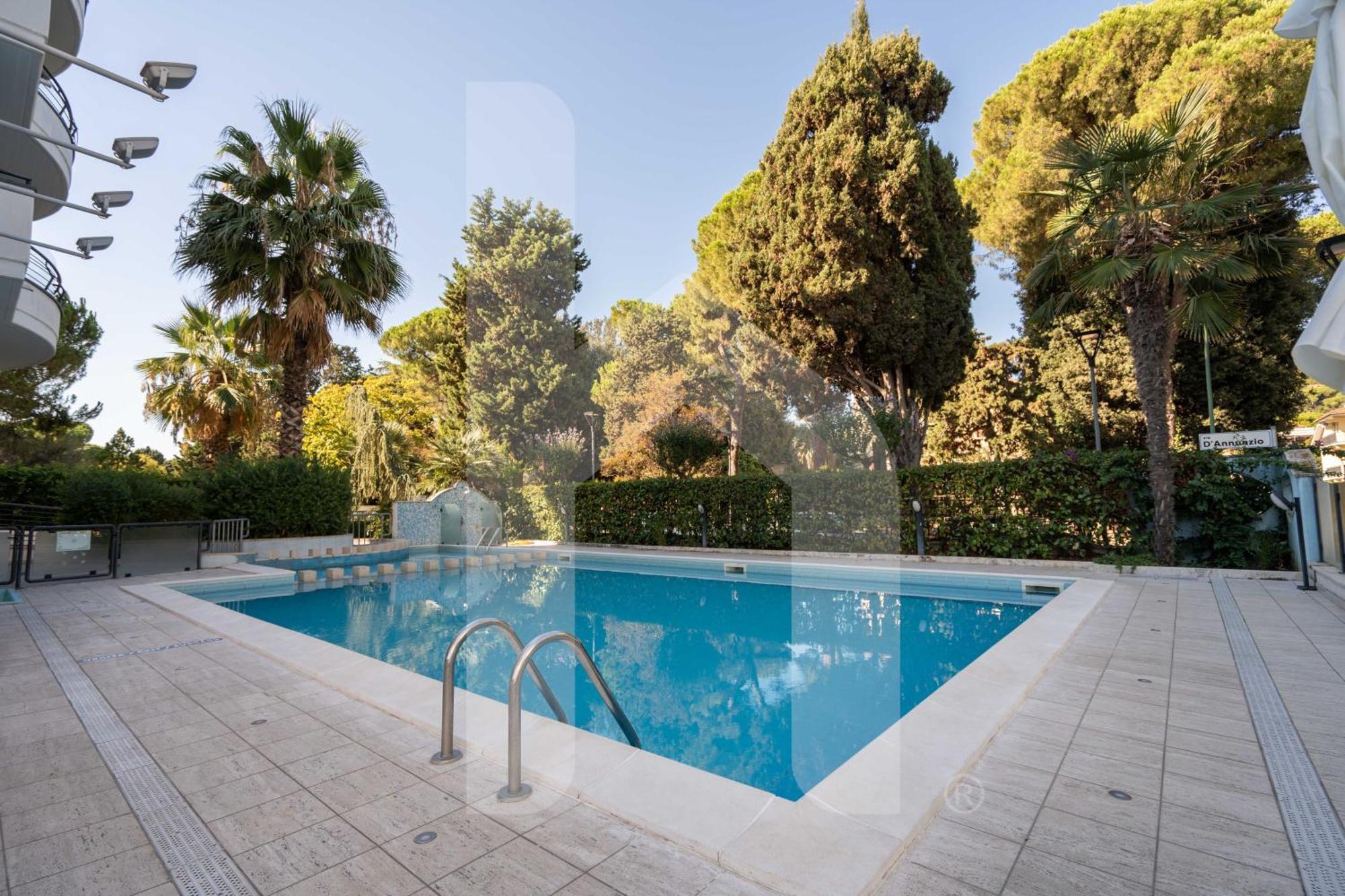 Holiday Rendez Vous Pineto Exterior foto